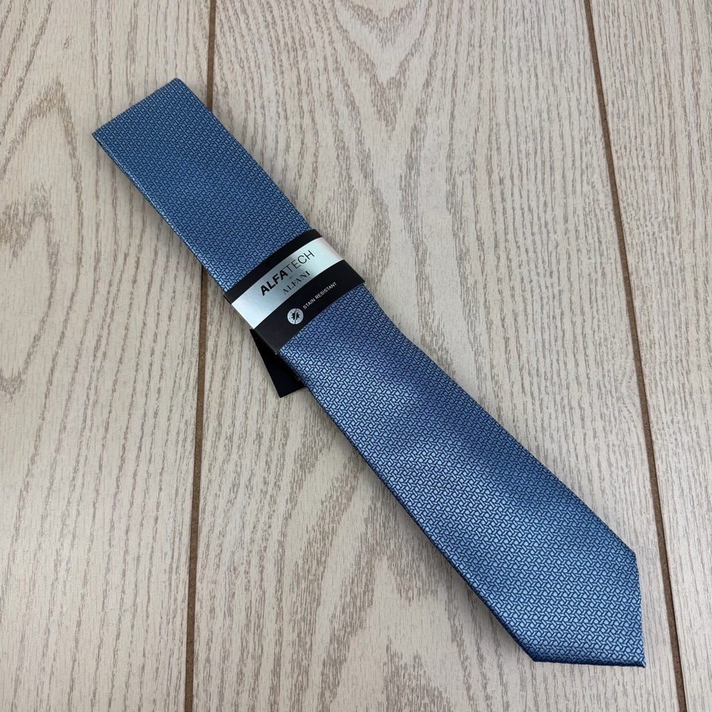 732 Alfani Men's Tie Renoux Solid 455 Light Blue $55 Polyester